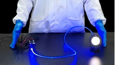 木头变身“激光捕手”，开启下一代照明技术新路径