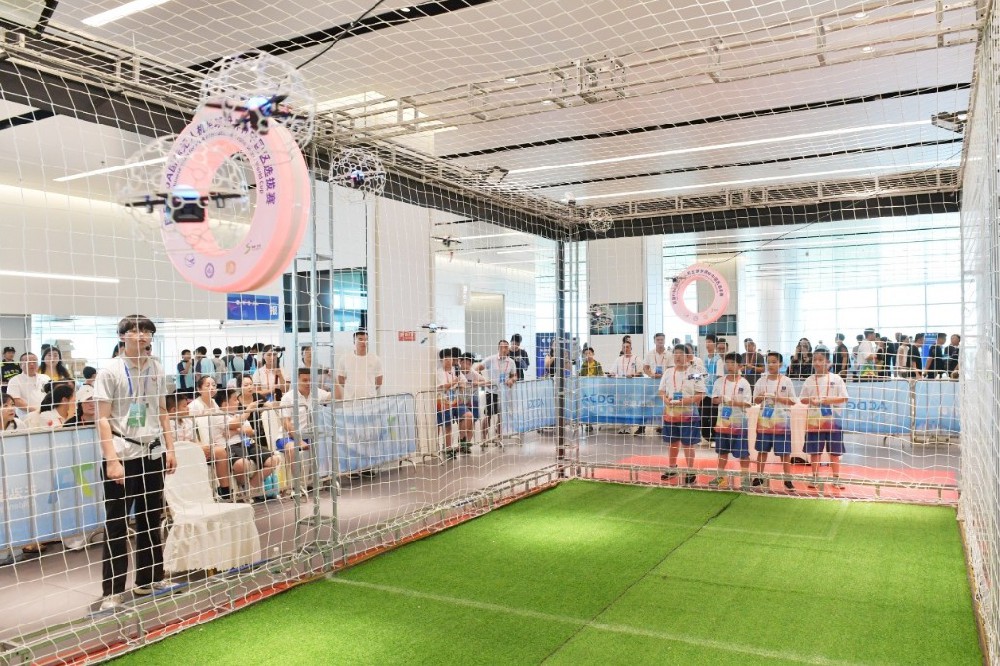 AI风暴席卷天府之国:千名科技弄潮儿竞逐创新之巅